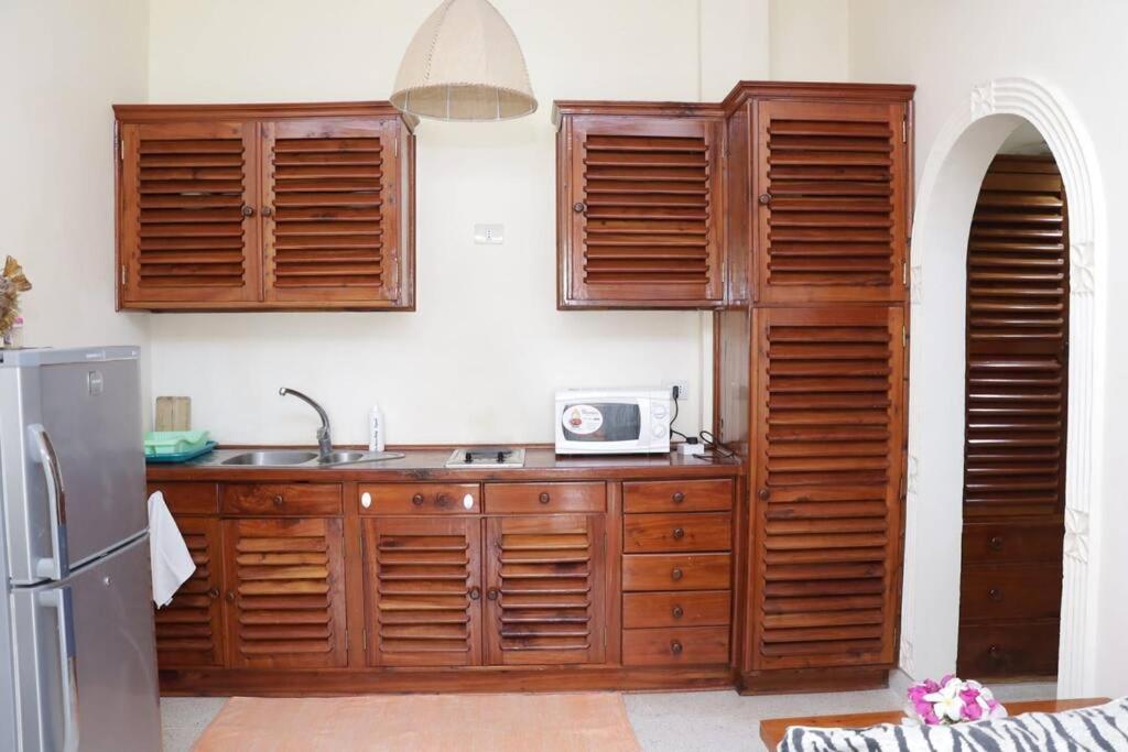 Tembo Beach Cottage Malindi Eksteriør bilde