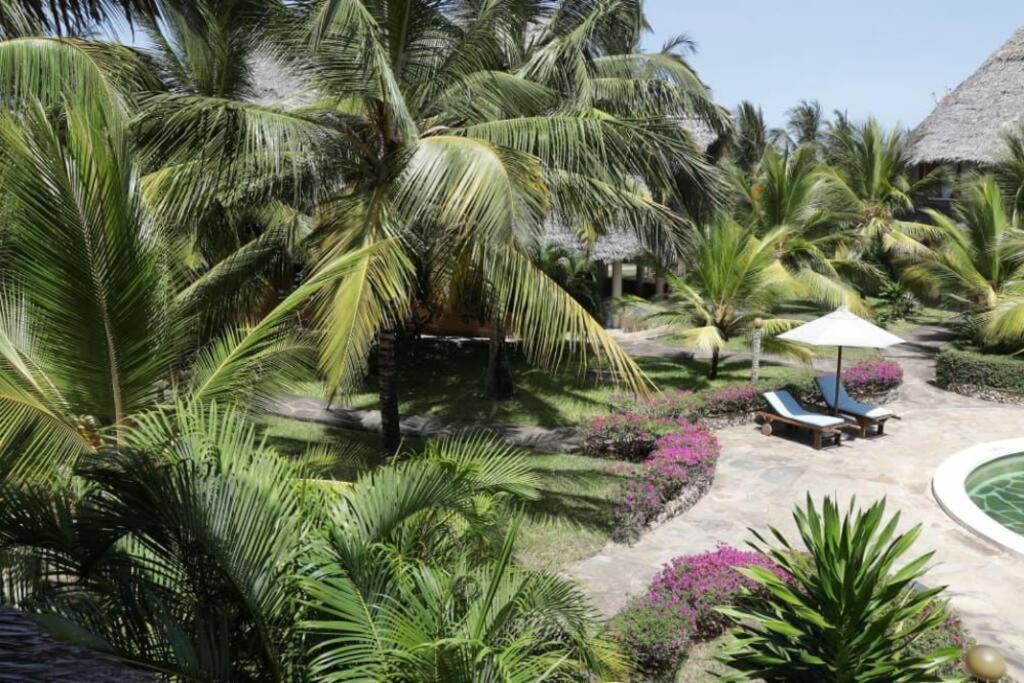 Tembo Beach Cottage Malindi Eksteriør bilde