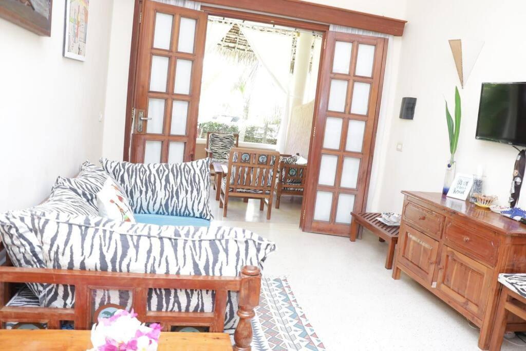Tembo Beach Cottage Malindi Eksteriør bilde