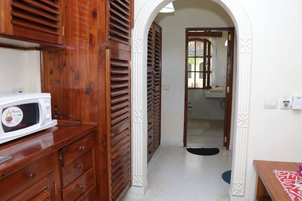 Tembo Beach Cottage Malindi Eksteriør bilde