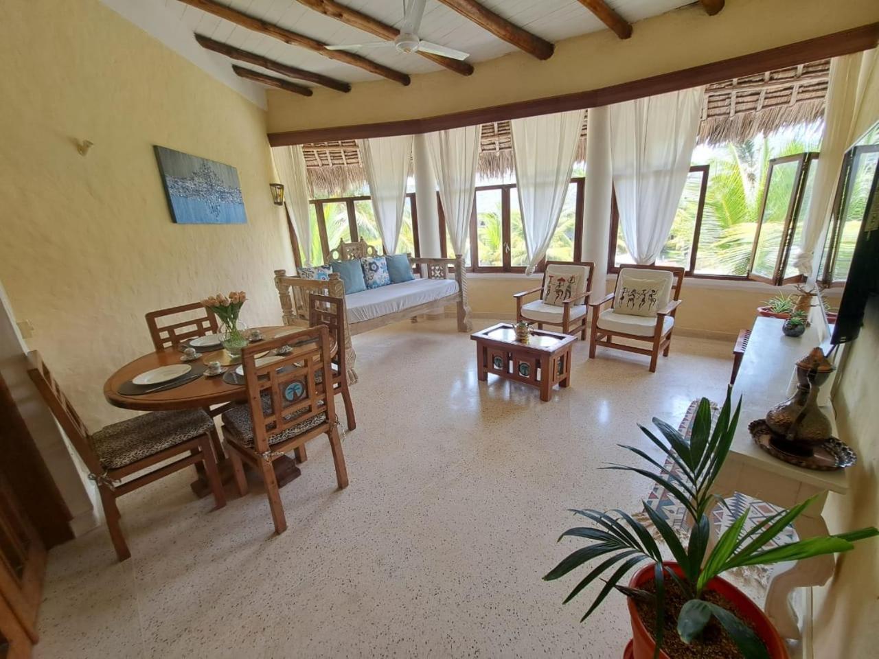 Tembo Beach Cottage Malindi Eksteriør bilde